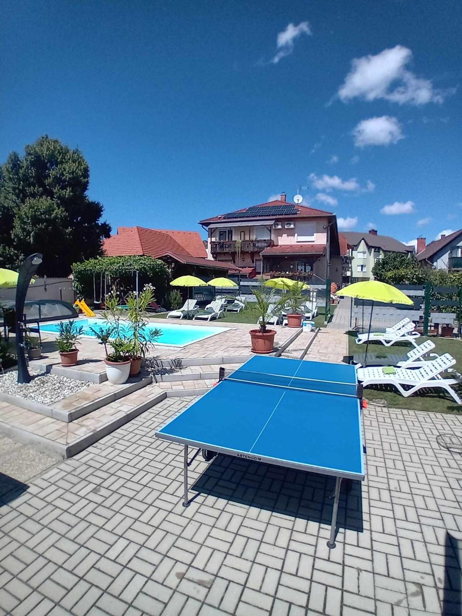 Acs Apartman Hévíz Exteriér fotografie